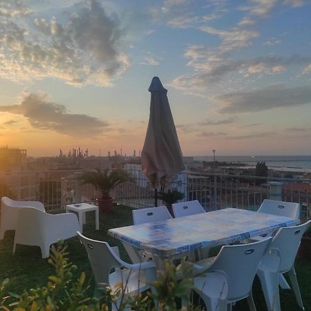 La Terrazza Apartman Falconara Marittima Kültér fotó
