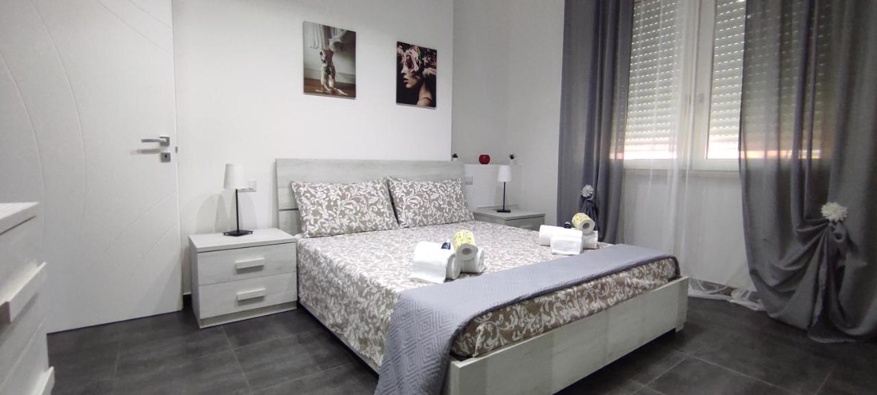 La Terrazza Apartman Falconara Marittima Kültér fotó