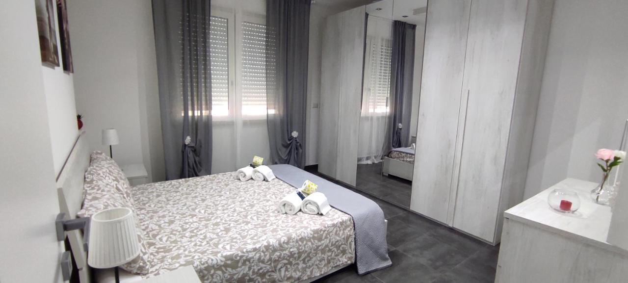 La Terrazza Apartman Falconara Marittima Kültér fotó